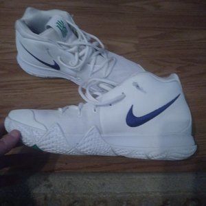 Men Nike Kyrie Irving Shoes